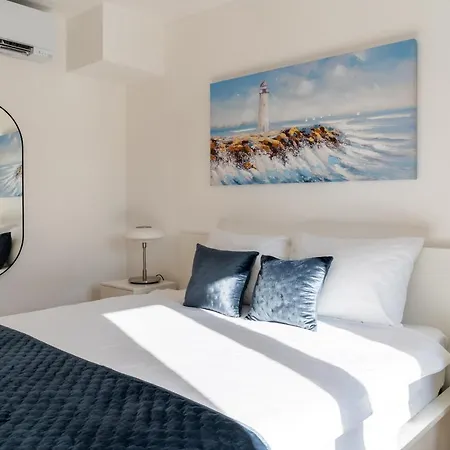Pepper Penthouse - Luxurious Duplex Apartment, 50m From The Bacvice Sand Beach Appartement