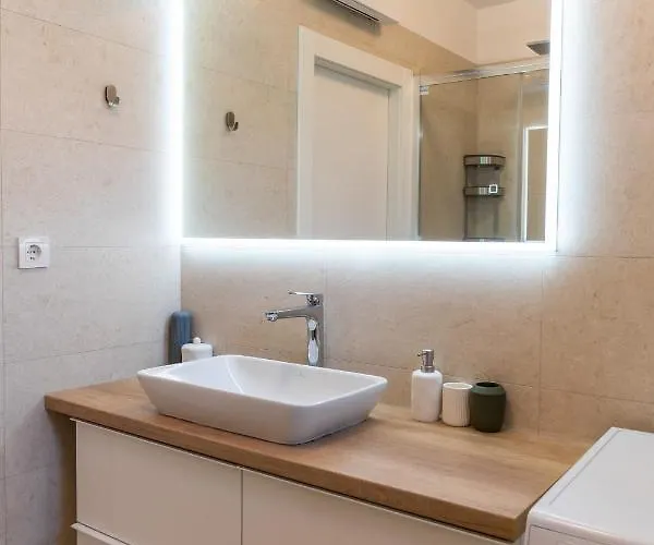 Pepper Penthouse - Luxurious Duplex Apartment, 50m From The Bacvice Sand Beach Appartement