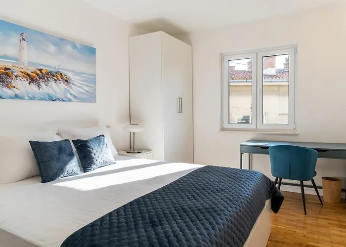 Pepper Penthouse - Luxurious Duplex Apartment, 50m From The Bacvice Sand Beach Split