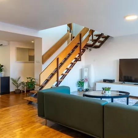 Lägenhet Pepper Penthouse - Luxurious Duplex Apartment, 50m From The Bacvice Sand Beach