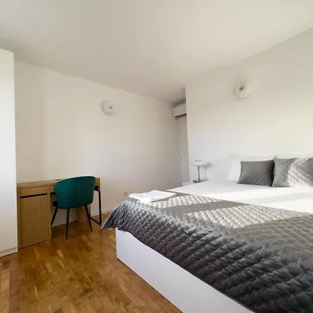 Pepper Penthouse - Luxurious Duplex Apartment, 50m From The Bacvice Sand Beach