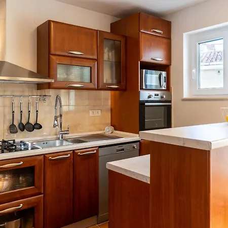 Pepper Penthouse - Luxurious Duplex Apartment, 50m From The Bacvice Sand Beach Appartement